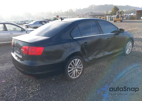 2014 Volkswagen Jetta 2.0L Tdi z USA, uszkodzony, nr VIN 3VWLL7AJ9EM381580